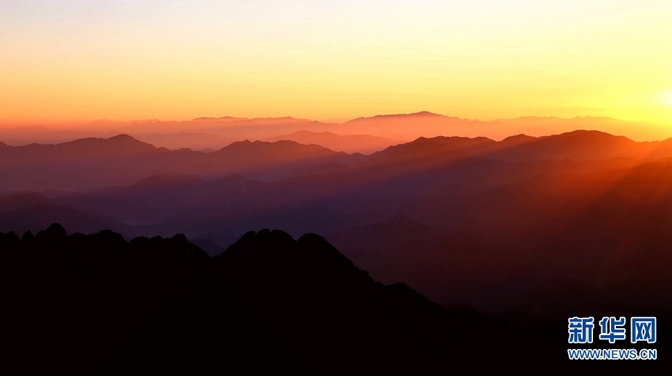 黃山觀日出