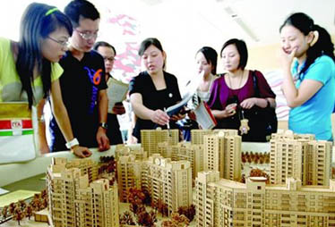 房地產(chǎn)企業(yè)樂觀備戰(zhàn)2013 預(yù)期樂觀 定價(jià)仍謹(jǐn)慎