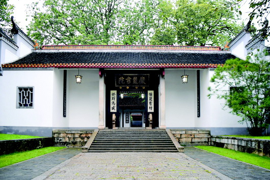 千年岳麓，弦歌不絕
