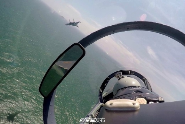 中國(guó)空軍多型主戰(zhàn)飛機(jī)赴南海戰(zhàn)斗巡航。