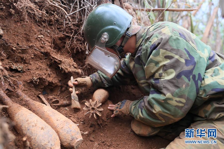 （圖文互動）（1）和平年代，離死神最近的人&mdash;&mdash;南部戰(zhàn)區(qū)陸軍云南掃雷大隊邊境掃雷排爆記事