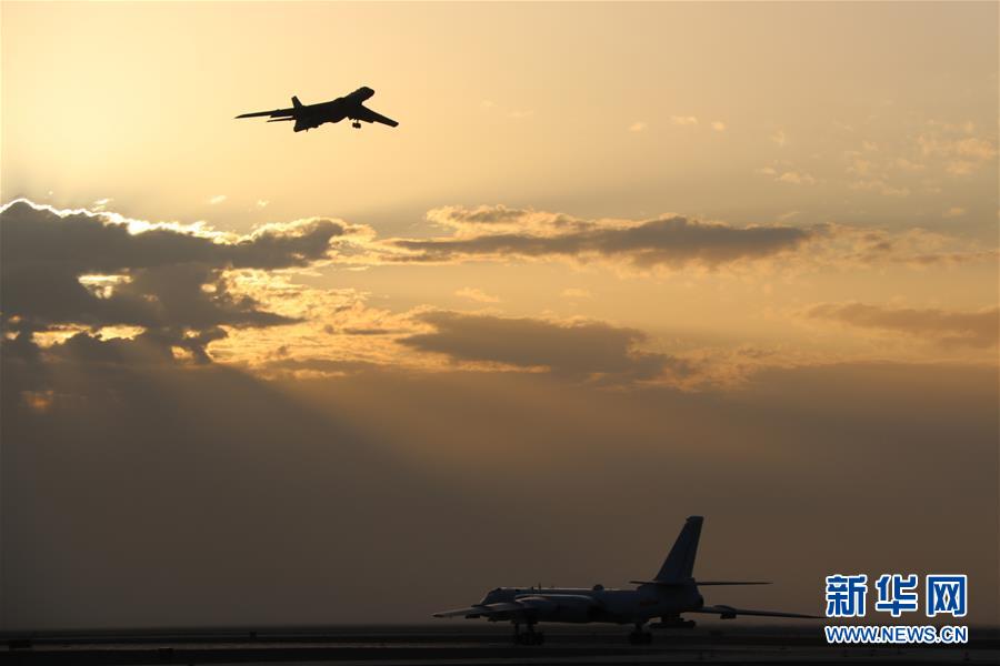 （圖文互動）（1）掠海巡天鑄鐵拳&mdash;&mdash;空軍&ldquo;模范轟炸機大隊&rdquo;履行新時代使命任務記事