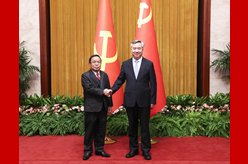 李希同老撾人革黨中央政治局委員、中央紀(jì)委書記、國家監(jiān)察總署署長坎潘舉行會(huì)談