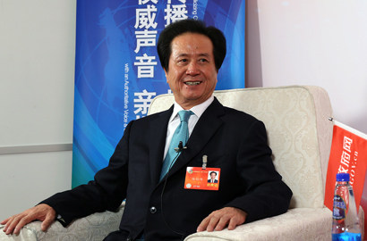 全國(guó)政協(xié)委員陳經(jīng)緯做客新華網(wǎng)、中國(guó)政府網(wǎng)兩會(huì)訪談