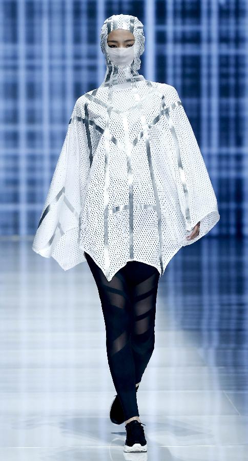 時裝發(fā)布會上的&ldquo;口罩&rdquo;