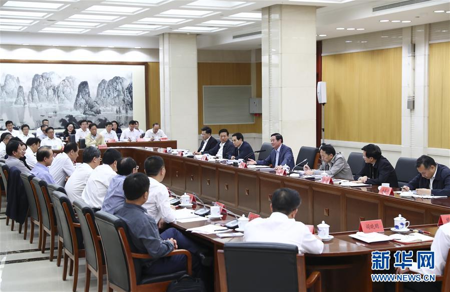 9月21日，中宣部在北京召開中央媒體駐外機(jī)構(gòu)外宣工作座談會(huì)。中共中央政治局委員、中央書記處書記、中宣部部長劉奇葆出席座談會(huì)并講話。新華社記者 謝環(huán)馳 攝 