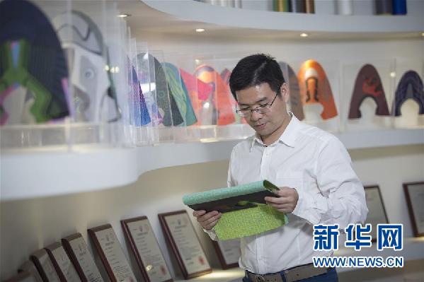 （十九大時光&middot;圖文互動）（3）青春，在夢想的引領(lǐng)下飛揚(yáng)&mdash;&mdash;來自基層蹲點(diǎn)現(xiàn)場的報道