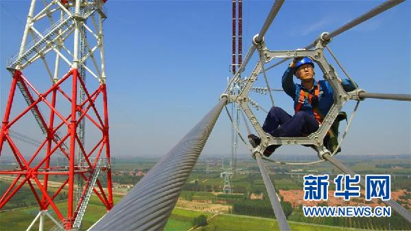 （十九大時光&middot;圖文互動）（4）青春，在夢想的引領(lǐng)下飛揚(yáng)&mdash;&mdash;來自基層蹲點(diǎn)現(xiàn)場的報道