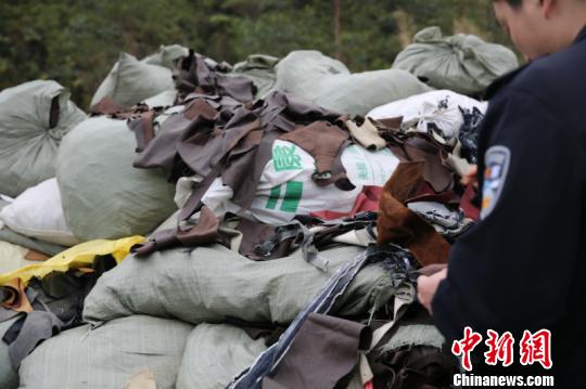 廣西中越邊境查獲走私案查扣&ldquo;洋垃圾&rdquo;逾26噸