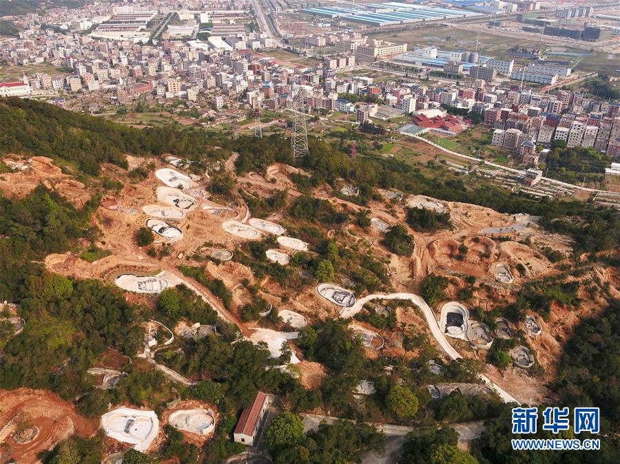 （新華視點(diǎn)&middot;圖文互動(dòng)）（6）福州沿海：密林深處、水庫(kù)旁邊，大片豪華活人墓偷偷建造&hellip;&hellip;