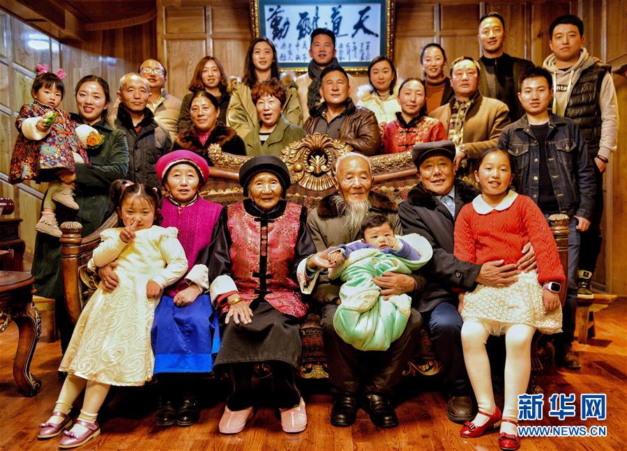 （壯麗70年&middot;奮斗新時代&mdash;&mdash;共和國發(fā)展成就巡禮）（8）云嶺彩卷繪 高原氣象新&mdash;&mdash;新中國成立70年云南發(fā)展巡禮