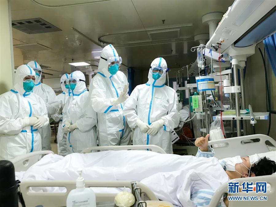 （新華全媒頭條&middot;圖文互動）（3）新華社評論員：危難時刻，黨員干部要挺身而出&mdash;&mdash;論堅決打贏疫情防控阻擊戰(zhàn)