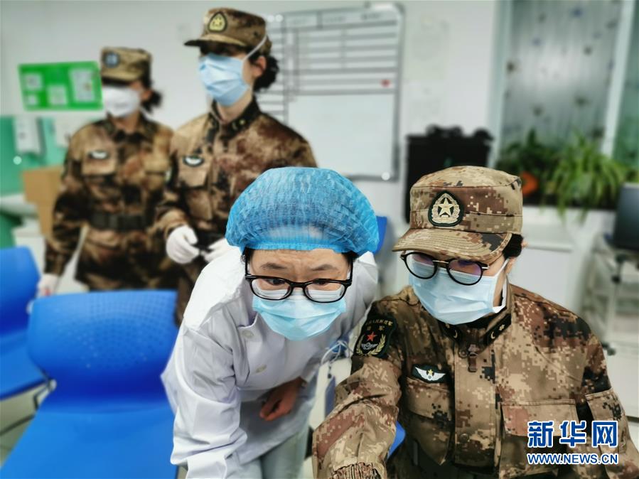 （新華全媒頭條&middot;圖文互動）（7）新華社評論員：危難時刻，黨員干部要挺身而出&mdash;&mdash;論堅決打贏疫情防控阻擊戰(zhàn)