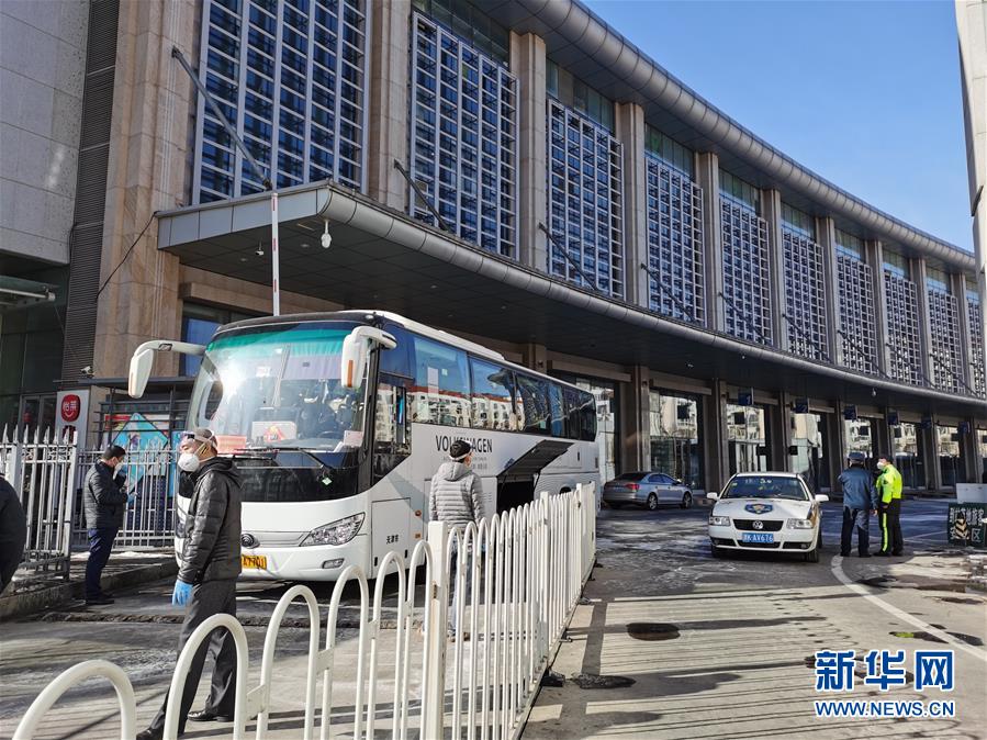 （聚焦疫情防控&middot;圖文互動）（1）天津開出首批抵津場站直達(dá)&ldquo;定制包車&rdquo;