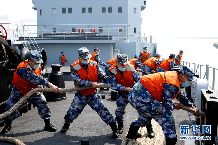 （圖文互動）（1）一份勇敢者的事業(yè)&mdash;&mdash;海軍畢昇艦投身新武器裝備試驗(yàn)記事