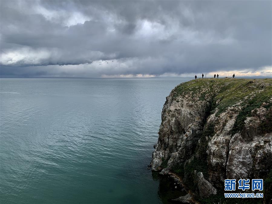 （新華全媒頭條&middot;圖文互動）（3）大湖見證 &mdash;&mdash;持續(xù)保護讓青海湖生態(tài)華麗&ldquo;蝶變&rdquo;