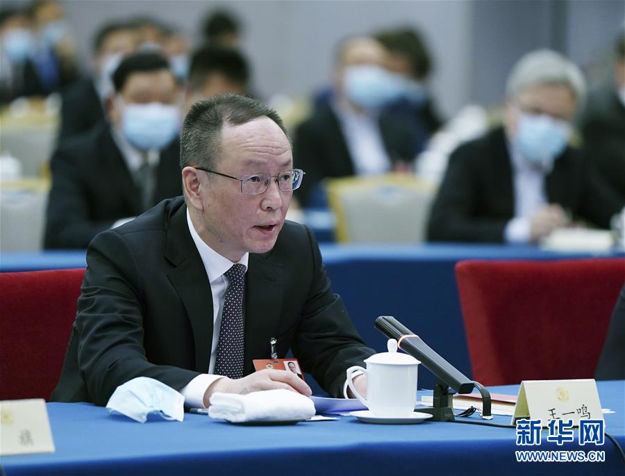 （新華全媒頭條&middot;圖文互動(dòng)）（7）從人民中汲取磅礴力量&mdash;&mdash;習(xí)近平總書(shū)記同出席2020年全國(guó)兩會(huì)人大代表、政協(xié)委員共商國(guó)是紀(jì)實(shí)