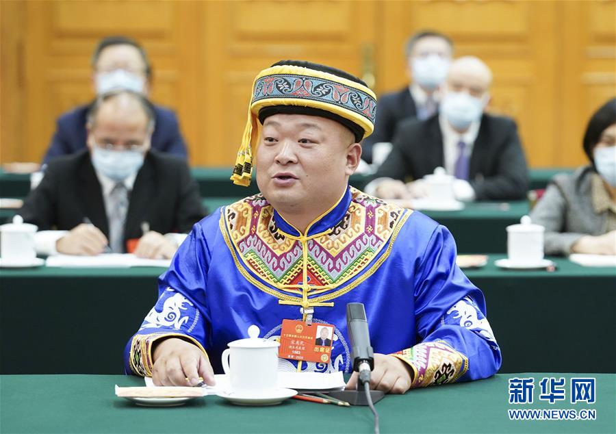（新華全媒頭條&middot;圖文互動(dòng)）（8）從人民中汲取磅礴力量&mdash;&mdash;習(xí)近平總書(shū)記同出席2020年全國(guó)兩會(huì)人大代表、政協(xié)委員共商國(guó)是紀(jì)實(shí)