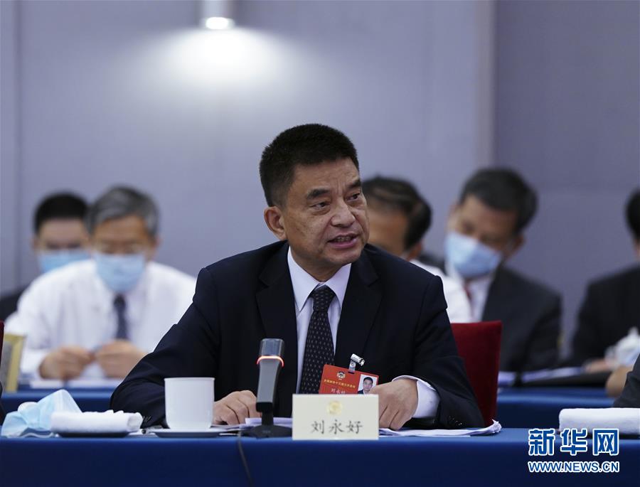 （新華全媒頭條&middot;圖文互動(dòng)）（10）從人民中汲取磅礴力量&mdash;&mdash;習(xí)近平總書(shū)記同出席2020年全國(guó)兩會(huì)人大代表、政協(xié)委員共商國(guó)是紀(jì)實(shí)