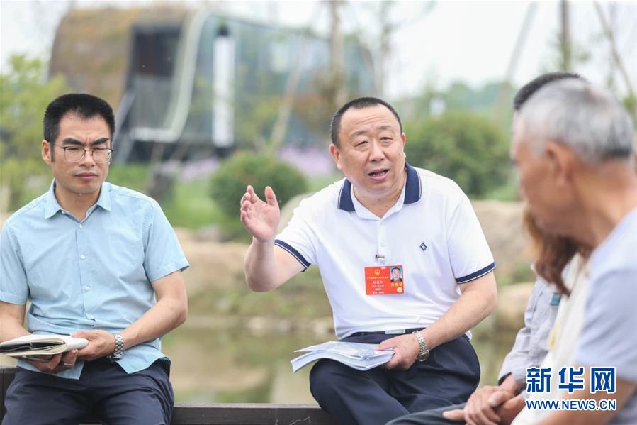 （新華全媒頭條&middot;兩會(huì)精神看落實(shí)&middot;圖文互動(dòng)）（2）整體謀劃、系統(tǒng)升級(jí)、全面提升&mdash;&mdash;落實(shí)全國(guó)兩會(huì)精神織牢織密公共衛(wèi)生防護(hù)網(wǎng)