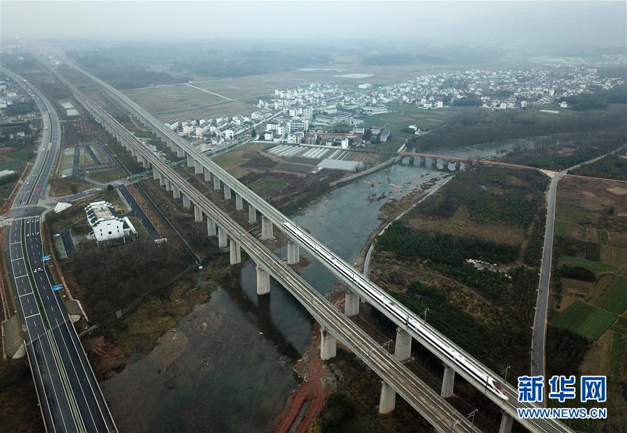 （新華全媒頭條&middot;圖文互動(dòng)）（18）中國(guó)道路越走越寬廣&mdash;&mdash;社會(huì)主義中國(guó)實(shí)踐啟示錄