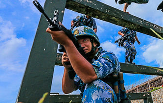 海軍陸戰(zhàn)隊特種障礙訓練，敢來嗎？