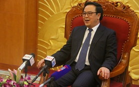 專訪：愿中國(guó)人民在中共領(lǐng)導(dǎo)下取得更多成就&mdash;&mdash;訪越共中央委員、中央對(duì)外部部長(zhǎng)黃平君