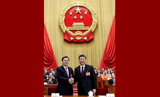 習(xí)近平當(dāng)選國(guó)家主席、中央軍委主席