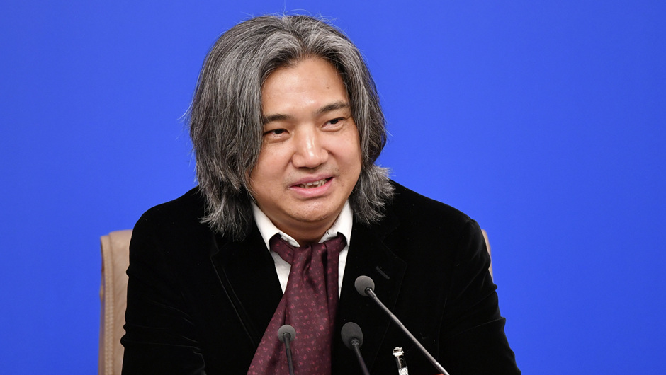 全國政協(xié)常委、文化文史和學(xué)習(xí)委員會委員，中國美術(shù)館館長，中國美術(shù)家協(xié)會副主席 吳為山