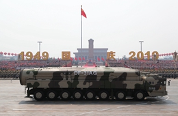 東風-31甲改核導(dǎo)彈方隊：扛起重大責任的大國重器