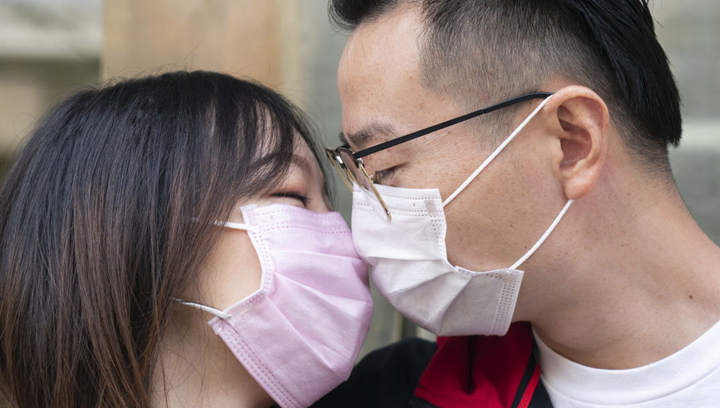 武漢新婚夫妻：經(jīng)此一疫，更懂家的分量