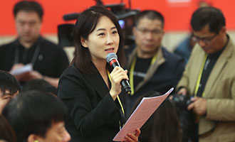 鳳凰衛(wèi)視、鳳凰網(wǎng)記者提問