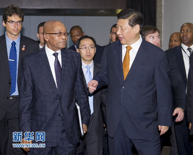 7月14日，國(guó)家主席習(xí)近平在巴西福塔萊薩會(huì)見(jiàn)南非總統(tǒng)祖馬。新華社記者 王曄 攝