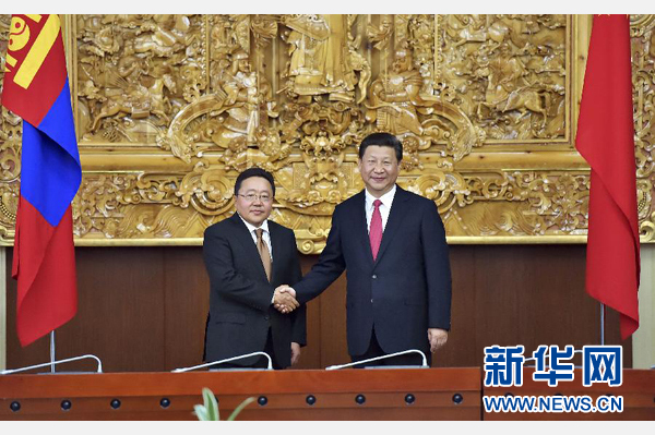 8月21日，國家主席習近平在烏蘭巴托同蒙古國總統(tǒng)額勒貝格道爾吉舉行會談。 新華社記者 李濤 攝 