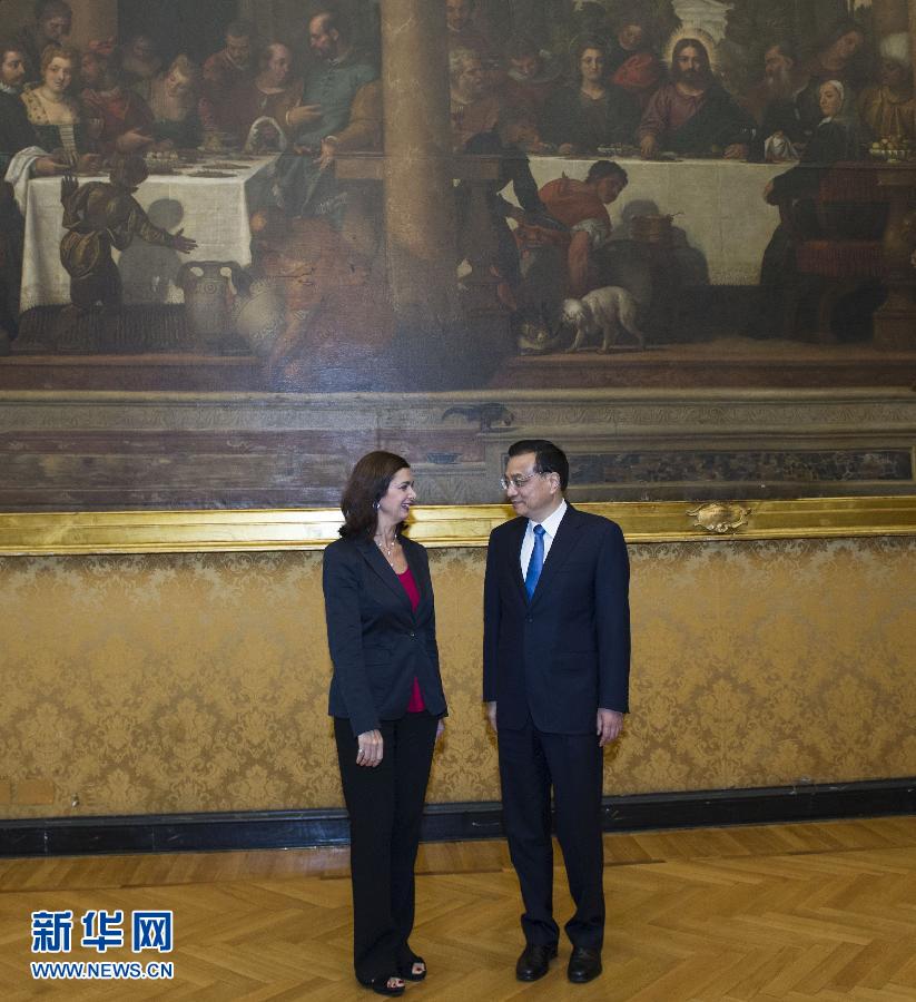 10月15日，中國國務院總理李克強在羅馬會見意大利眾議長博爾德里尼。 新華社記者王曄攝 