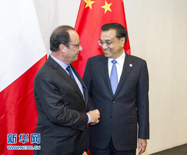 10月16日，中國國務(wù)院總理李克強(qiáng)在米蘭會見法國總統(tǒng)奧朗德。新華社記者 王曄 攝 