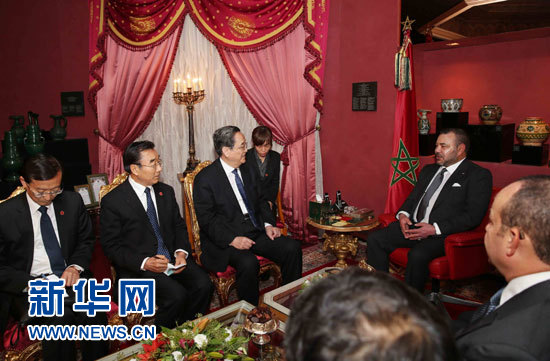 11月4日，中國(guó)全國(guó)政協(xié)主席俞正聲在非斯會(huì)見摩洛哥國(guó)王穆罕默德六世。 新華社記者 劉衛(wèi)兵 攝