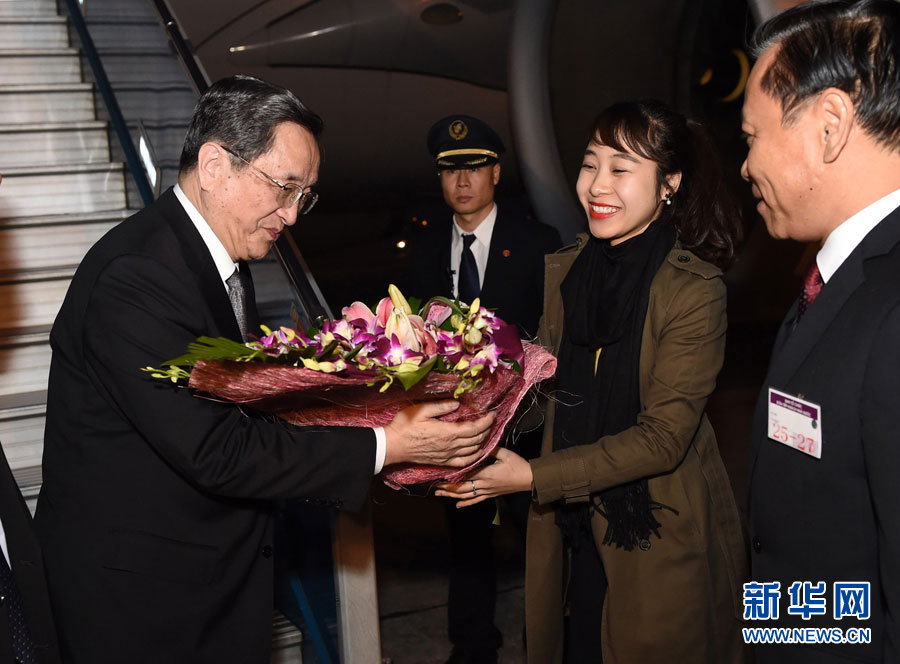 12月25日至27日，中共中央政治局常委、全國政協(xié)主席俞正聲對越南進(jìn)行正式訪問。這是12月25日，俞正聲抵達(dá)河內(nèi)，開始對越南進(jìn)行正式訪問。 新華社記者馬占成攝