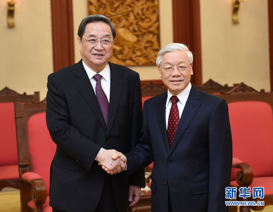 12月25日至27日，中共中央政治局常委、全國政協(xié)主席俞正聲對越南進(jìn)行正式訪問。這是12月26日，俞正聲在河內(nèi)會(huì)見越共中央總書記阮富仲。 新華社記者劉建生攝