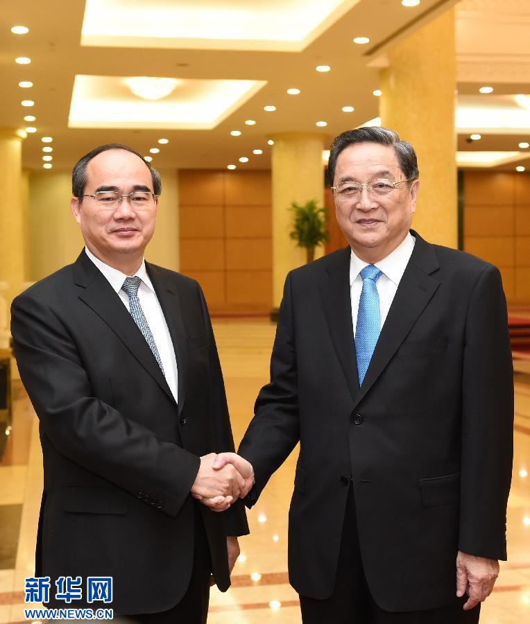 12月25日至27日，中共中央政治局常委、全國政協(xié)主席俞正聲對越南進(jìn)行正式訪問。這是12月26日，俞正聲在河內(nèi)與越南祖國陣線主席阮善仁舉行會(huì)談。 新華社記者劉建生攝