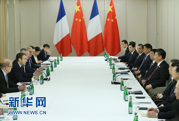 7月8日，國(guó)家主席習(xí)近平在漢堡會(huì)見法國(guó)總統(tǒng)馬克龍。新華社記者 姚大偉 攝