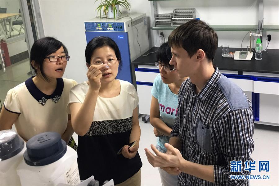 （新華全媒頭條&middot;上合青島峰會(huì)&middot;圖文互動(dòng)）（8）遠(yuǎn)航，揚(yáng)起&ldquo;上海精神&rdquo;的時(shí)代風(fēng)帆&mdash;&mdash;寫在上海合作組織成員國(guó)元首理事會(huì)第十八次會(huì)議即將召開之際