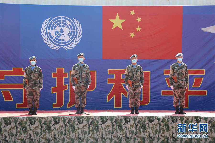 （國際）（3）中國赴蘇丹達(dá)爾富爾維和直升機(jī)分隊(duì)全體官兵榮獲聯(lián)合國&ldquo;和平榮譽(yù)勛章&rdquo;