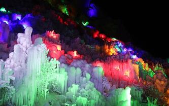 4萬平米冰瀑&ldquo;亮相&rdquo;青海宗家溝