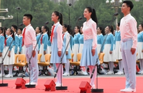 聽共青團員和少先隊員的心聲：請黨放心，強國有我！